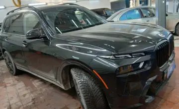 BMW X7 2022 года за 80 000 000 тг. в Астана фото 3