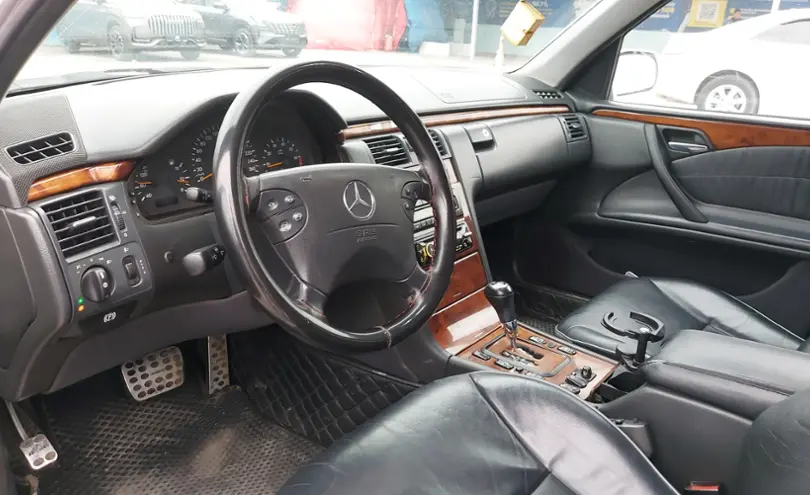 Mercedes-Benz E-Класс 2001 года за 5 100 000 тг. в Шымкент фото 5