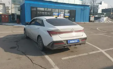 Hyundai Elantra 2024 года за 9 800 000 тг. в Алматы фото 4