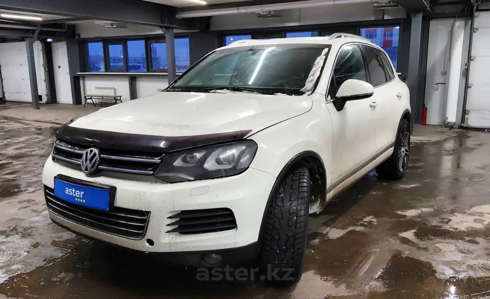 Volkswagen Touareg 2011 года за 11 000 000 тг. в Астана