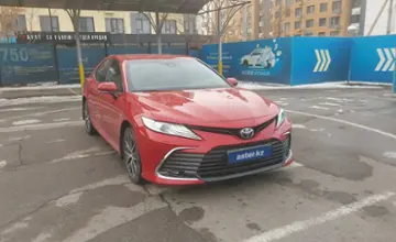 Toyota Camry 2021 года за 15 500 000 тг. в Алматы фото 2