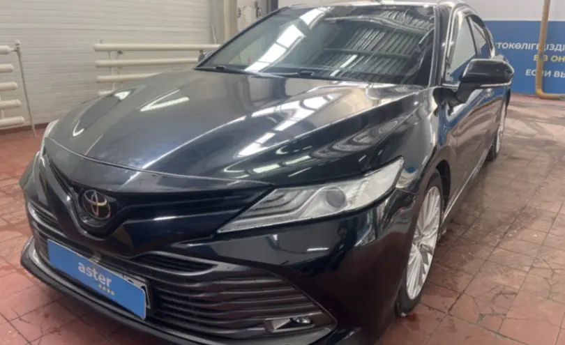 Toyota Camry 2019 года за 12 500 000 тг. в Астана