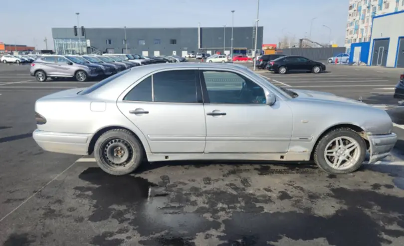 Mercedes-Benz E-Класс 1996 года за 1 700 000 тг. в Алматы фото 4