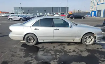 Mercedes-Benz E-Класс 1996 года за 1 800 000 тг. в Алматы фото 4