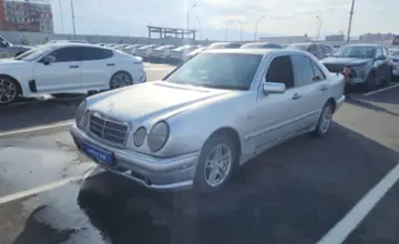 Mercedes-Benz E-Класс 1996 года за 1 800 000 тг. в Алматы фото 1