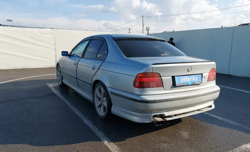 BMW 5 серии 1997 года за 2 700 000 тг. в Шымкент фото 4