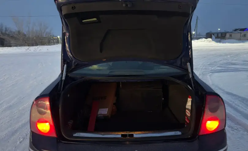 Volkswagen Passat 2003 года за 2 300 000 тг. в Восточно-Казахстанская область