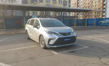 Toyota Sienna 2021 года за 18 000 000 тг. в Алматы фото 2