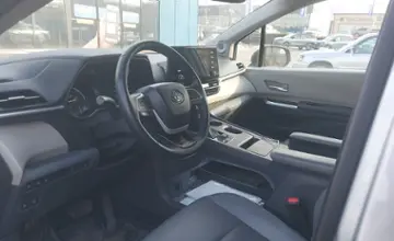 Toyota Sienna 2021 года за 18 000 000 тг. в Алматы фото 5