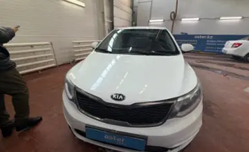 Kia Rio 2015 года за 4 000 000 тг. в Астана фото 2