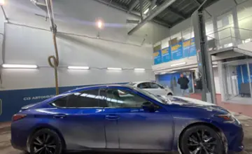 Lexus ES 2022 года за 27 500 000 тг. в Астана фото 4