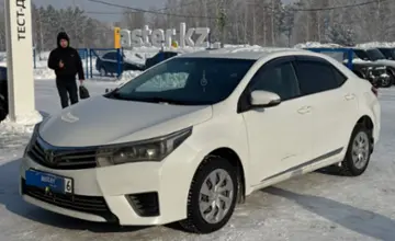 Toyota Corolla 2015 года за 5 300 000 тг. в Усть-Каменогорск фото 1