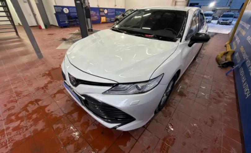 Toyota Camry 2020 года за 12 500 000 тг. в Астана