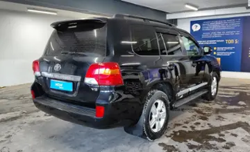 Toyota Land Cruiser 2013 года за 21 000 000 тг. в Астана фото 3