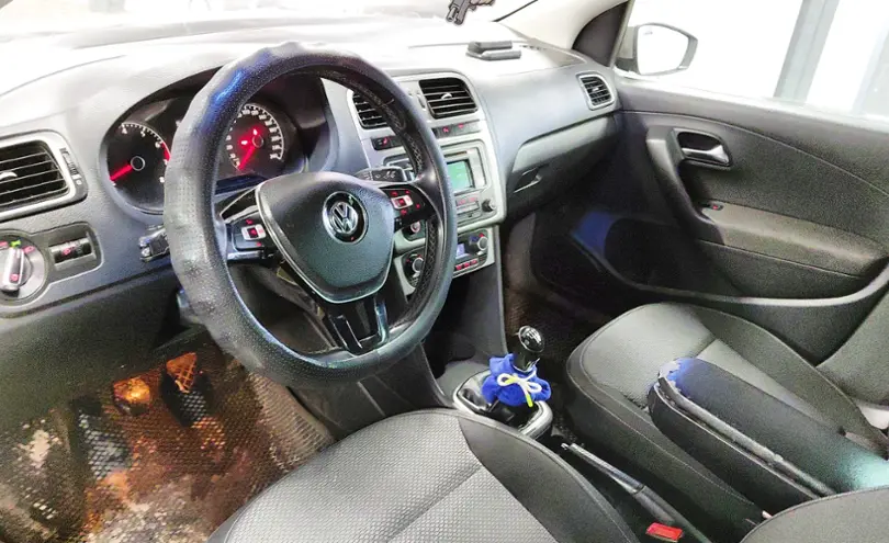 Volkswagen Polo 2015 года за 3 500 000 тг. в Астана фото 5
