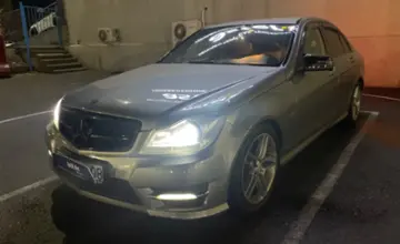 Mercedes-Benz C-Класс 2011 года за 7 000 000 тг. в Тараз фото 1