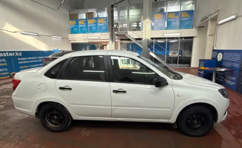 LADA (ВАЗ) Granta 2020 года за 3 500 000 тг. в Астана фото 4