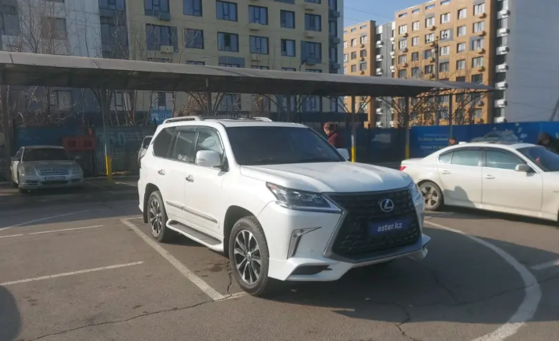 Lexus LX 2013 года за 27 000 000 тг. в Алматы
