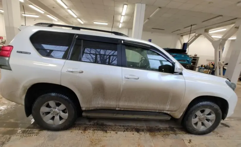Toyota Land Cruiser Prado 2012 года за 15 500 000 тг. в Актобе фото 4
