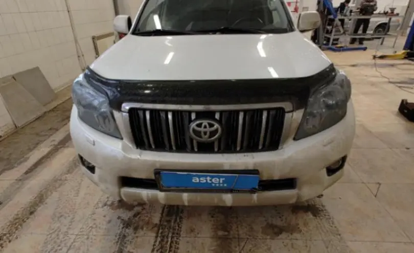 Toyota Land Cruiser Prado 2012 года за 15 500 000 тг. в Актобе фото 2
