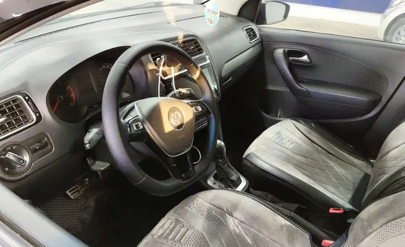 Volkswagen Polo 2018 года за 7 000 000 тг. в Астана фото 5