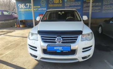 Volkswagen Touareg 2010 года за 6 500 000 тг. в Алматы фото 2