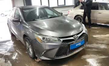 Toyota Camry 2015 года за 9 800 000 тг. в Астана фото 2