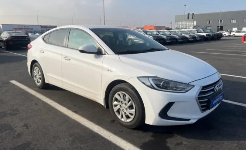 Hyundai Elantra 2018 года за 7 000 000 тг. в Алматы фото 3