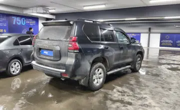 Toyota Land Cruiser Prado 2019 года за 28 000 000 тг. в Астана фото 3