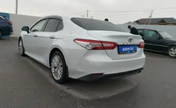 Toyota Camry 2018 года за 14 000 000 тг. в Шымкент фото 4