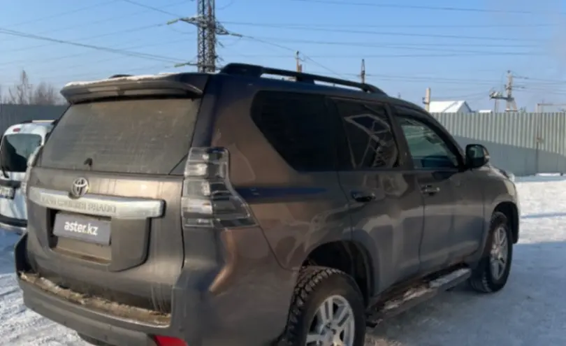 Toyota Land Cruiser Prado 2011 года за 13 000 000 тг. в Уральск фото 5
