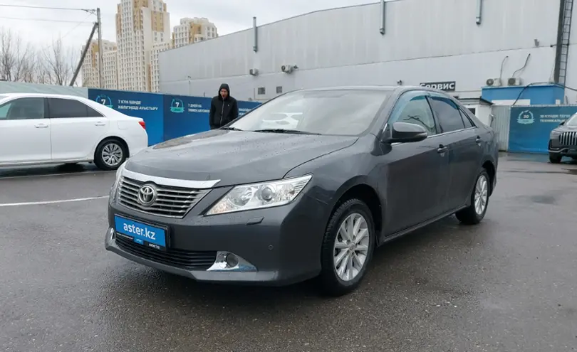 Toyota Camry 2012 года за 10 000 000 тг. в Шымкент
