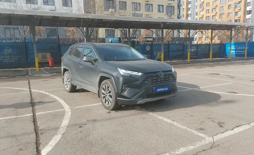 Toyota RAV4 2024 года за 25 000 000 тг. в Алматы