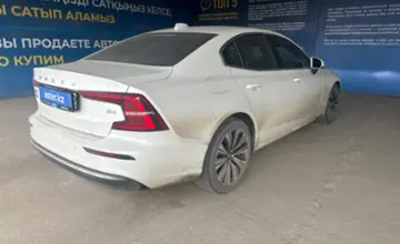 Volvo S60 2022 года за 15 000 000 тг. в Алматы