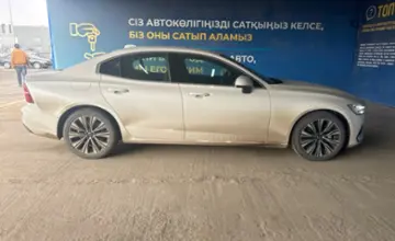 Volvo S60 2022 года за 15 000 000 тг. в Алматы фото 4