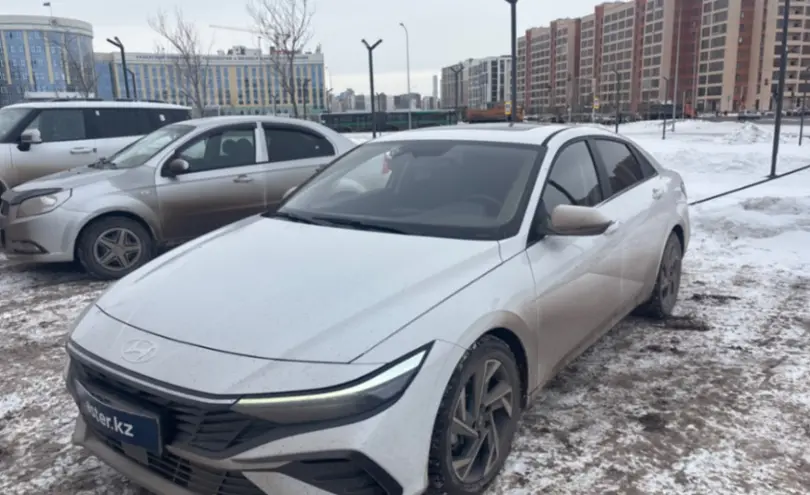 Hyundai Elantra 2023 года за 9 500 000 тг. в Астана