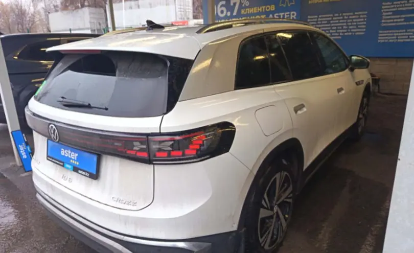 Volkswagen ID.6 2023 года за 13 000 000 тг. в Алматы фото 5