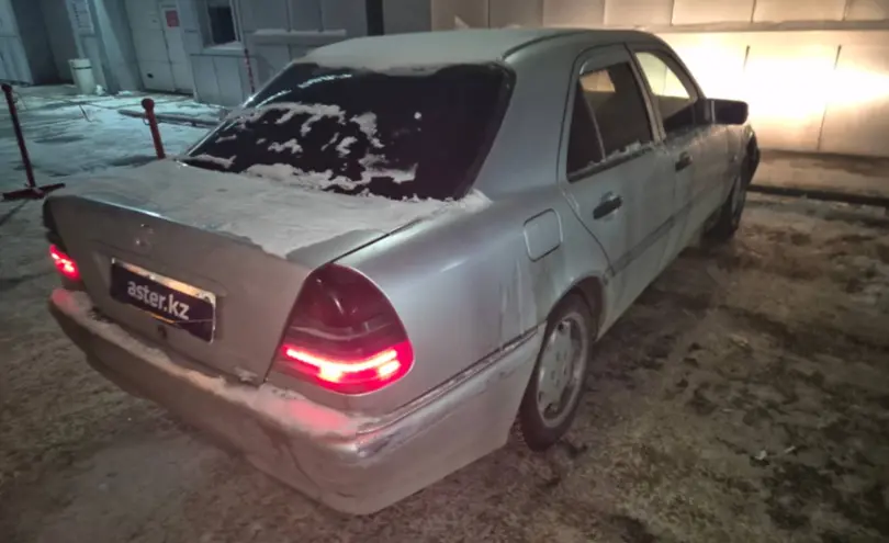 Mercedes-Benz C-Класс 2000 года за 1 200 000 тг. в Костанай