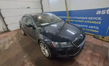 Skoda Superb 2017 года за 10 500 000 тг. в Астана фото 3