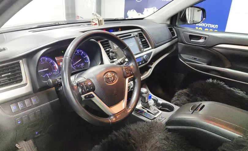 Toyota Highlander 2018 года за 15 500 000 тг. в Астана фото 5