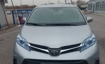 Toyota Sienna 2018 года за 16 500 000 тг. в Шымкент фото 2