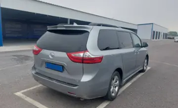Toyota Sienna 2018 года за 16 500 000 тг. в Шымкент