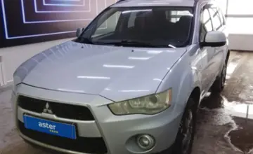 Mitsubishi Outlander 2010 года за 4 500 000 тг. в Павлодар фото 1