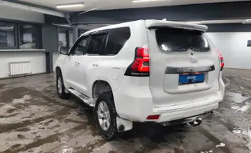Toyota Land Cruiser Prado 2021 года за 28 000 000 тг. в Астана фото 4