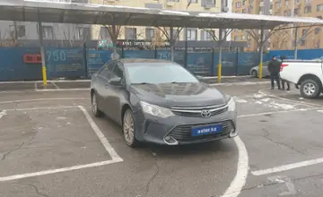 Toyota Camry 2015 года за 10 500 000 тг. в Алматы фото 2