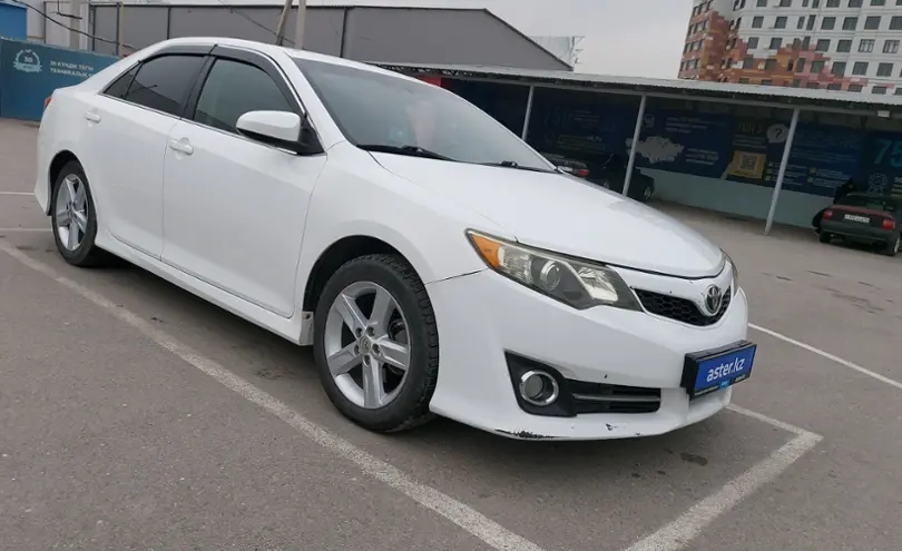 Toyota Camry 2014 года за 8 800 000 тг. в Шымкент фото 2