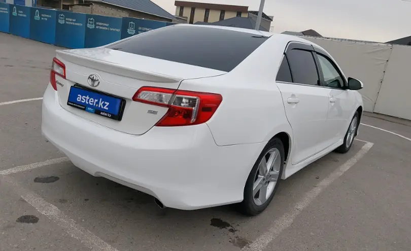 Toyota Camry 2014 года за 8 800 000 тг. в Шымкент фото 3