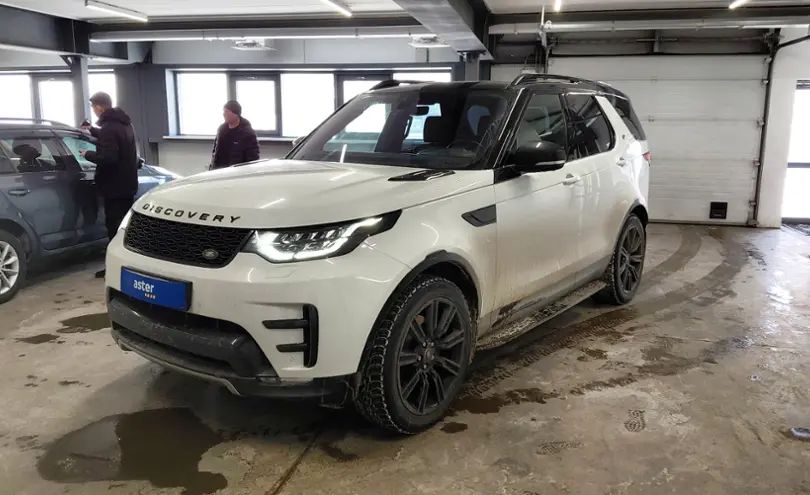 Land Rover Discovery 2017 года за 21 500 000 тг. в Астана