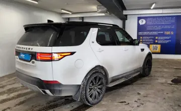 Land Rover Discovery 2017 года за 21 500 000 тг. в Астана фото 3