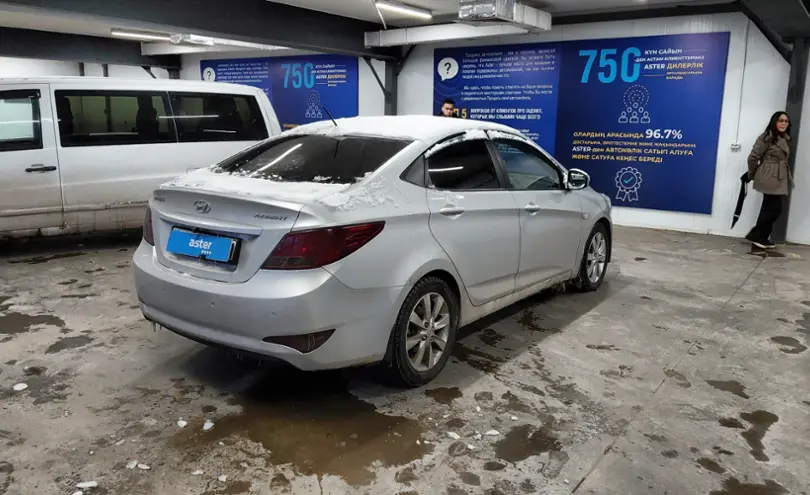 Hyundai Accent 2015 года за 5 800 000 тг. в Астана фото 3